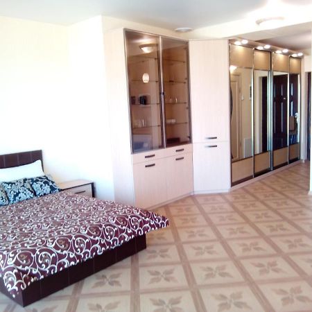 Apartment Near Dnipro Arena Eksteriør bilde
