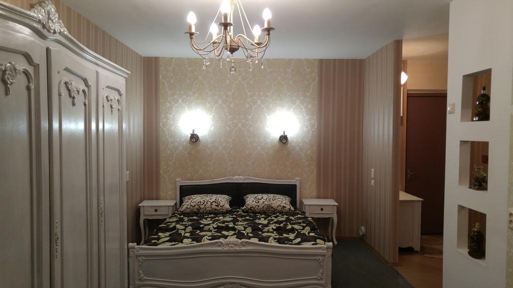 Apartment Near Dnipro Arena Eksteriør bilde