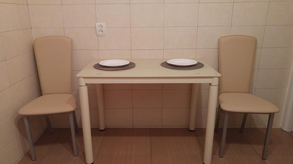 Apartment Near Dnipro Arena Eksteriør bilde