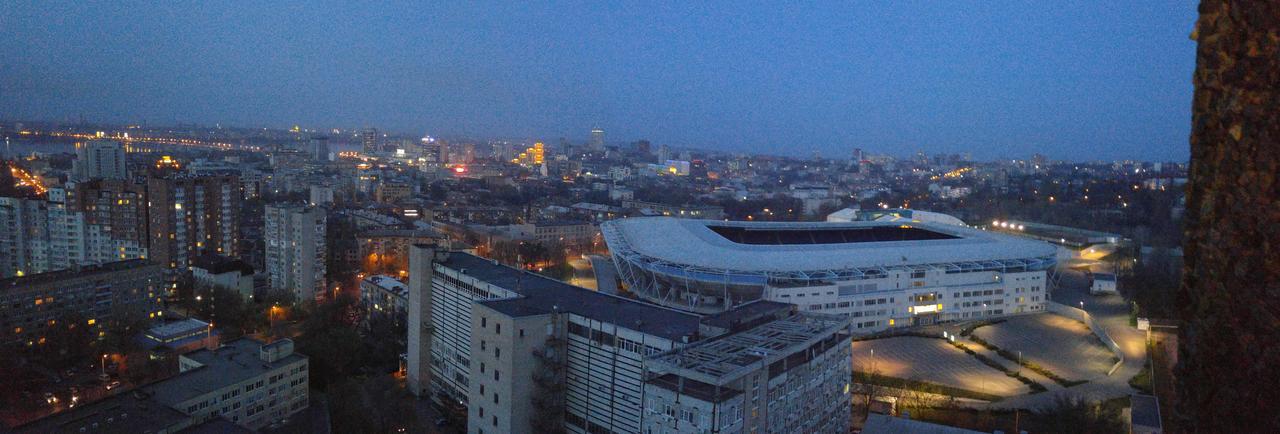 Apartment Near Dnipro Arena Eksteriør bilde